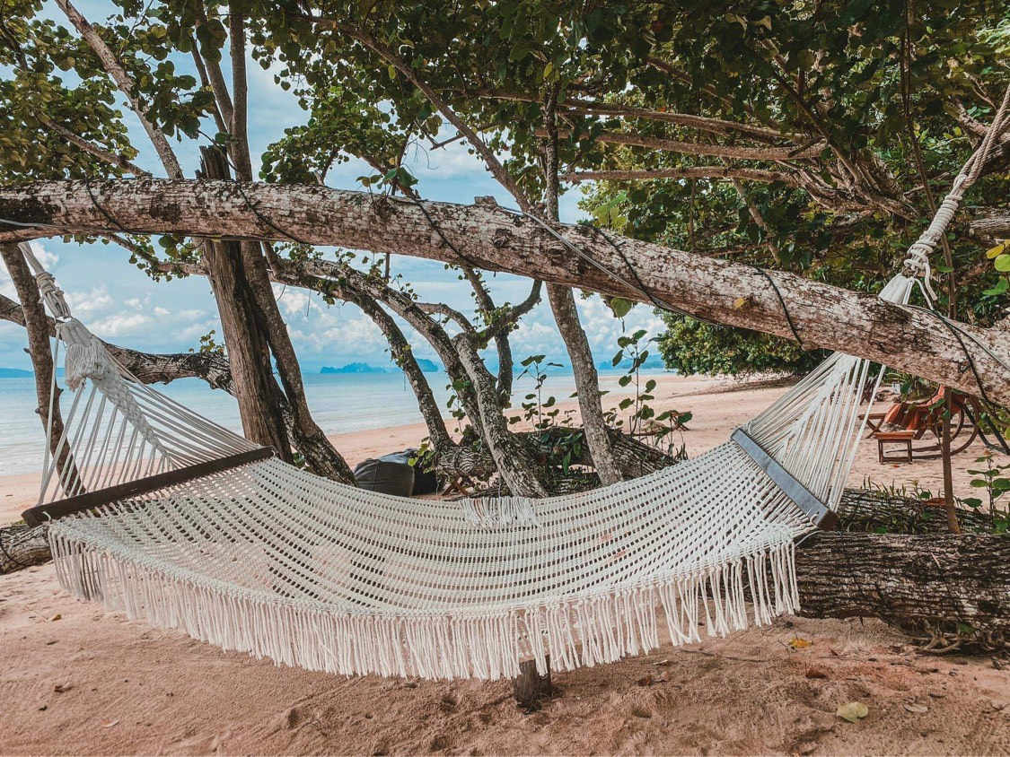 Võng bãi biển, võng năm ngủ bali đan tay cao cấp trang trí khách sạn, homestay hoặc sân vườn