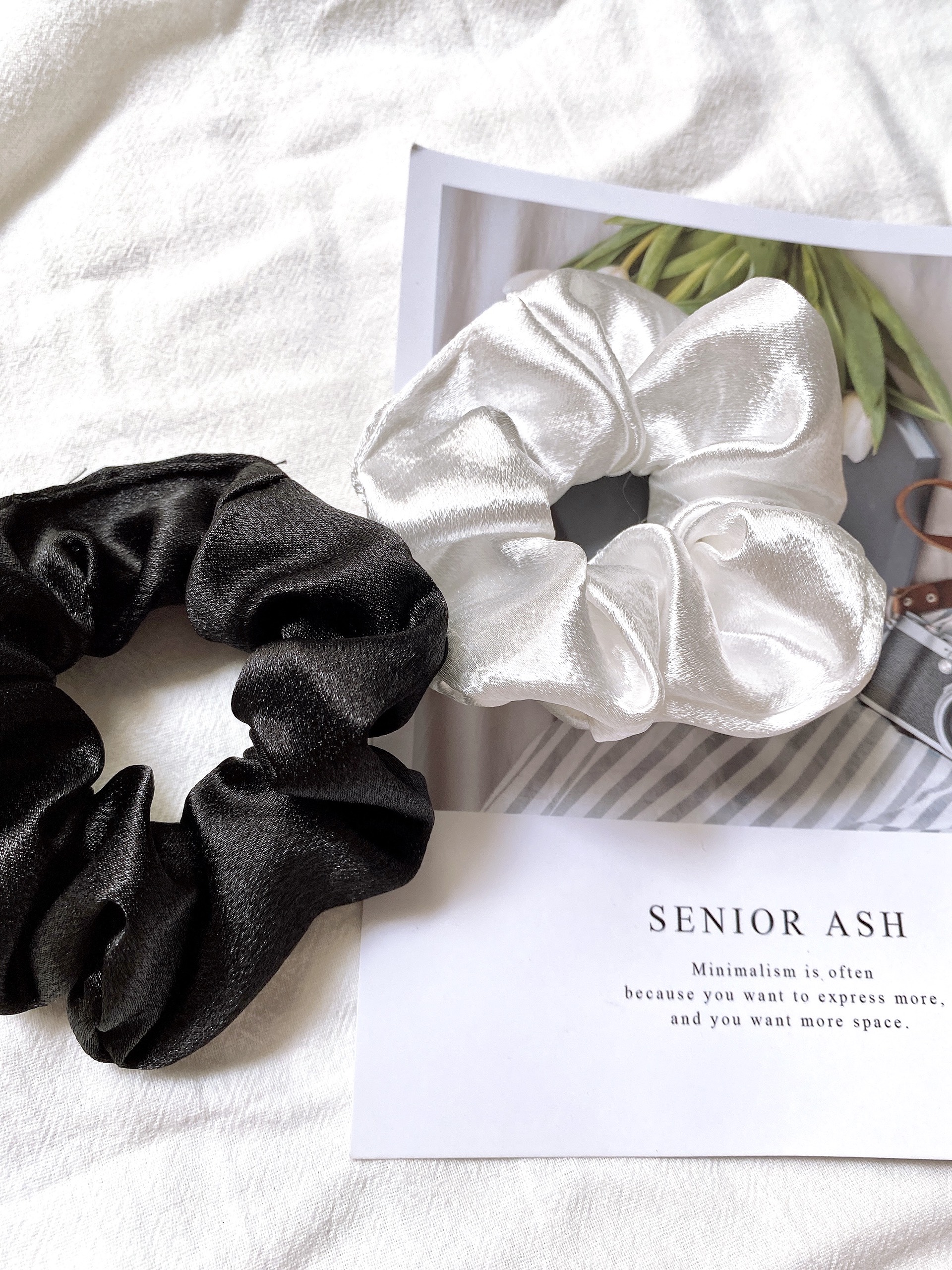 Cột Tóc Vải Scrunchies, Dây Buộc Tóc Scrunchies Nhiều Màu Hàn Quốc SC03 cực kì xinh xắn