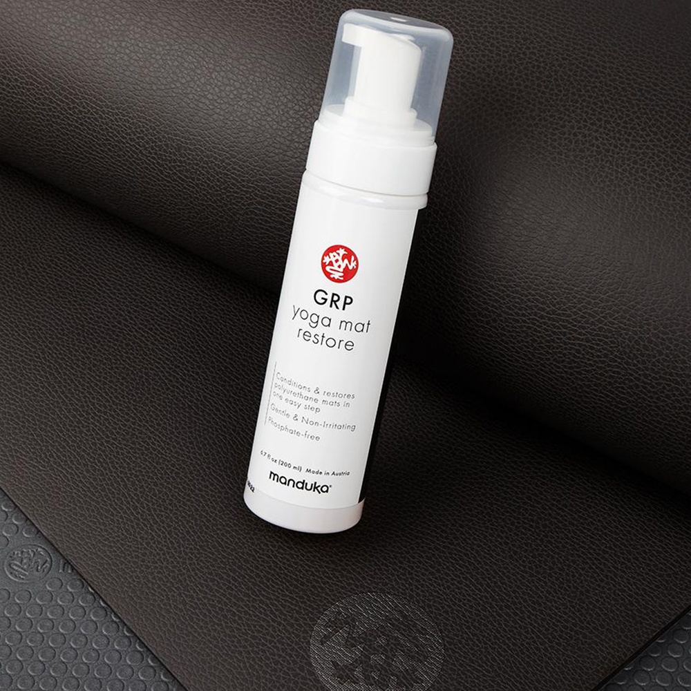 Dung dịch vệ sinh thảm yoga Manduka - Dòng phục hồi (GRP Yoga Mat Restore) chai 200ml