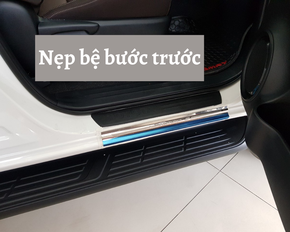 Nẹp Bệ Bước Chân Inox Dành Cho Xe Fortuner Đời 2017 - 2019