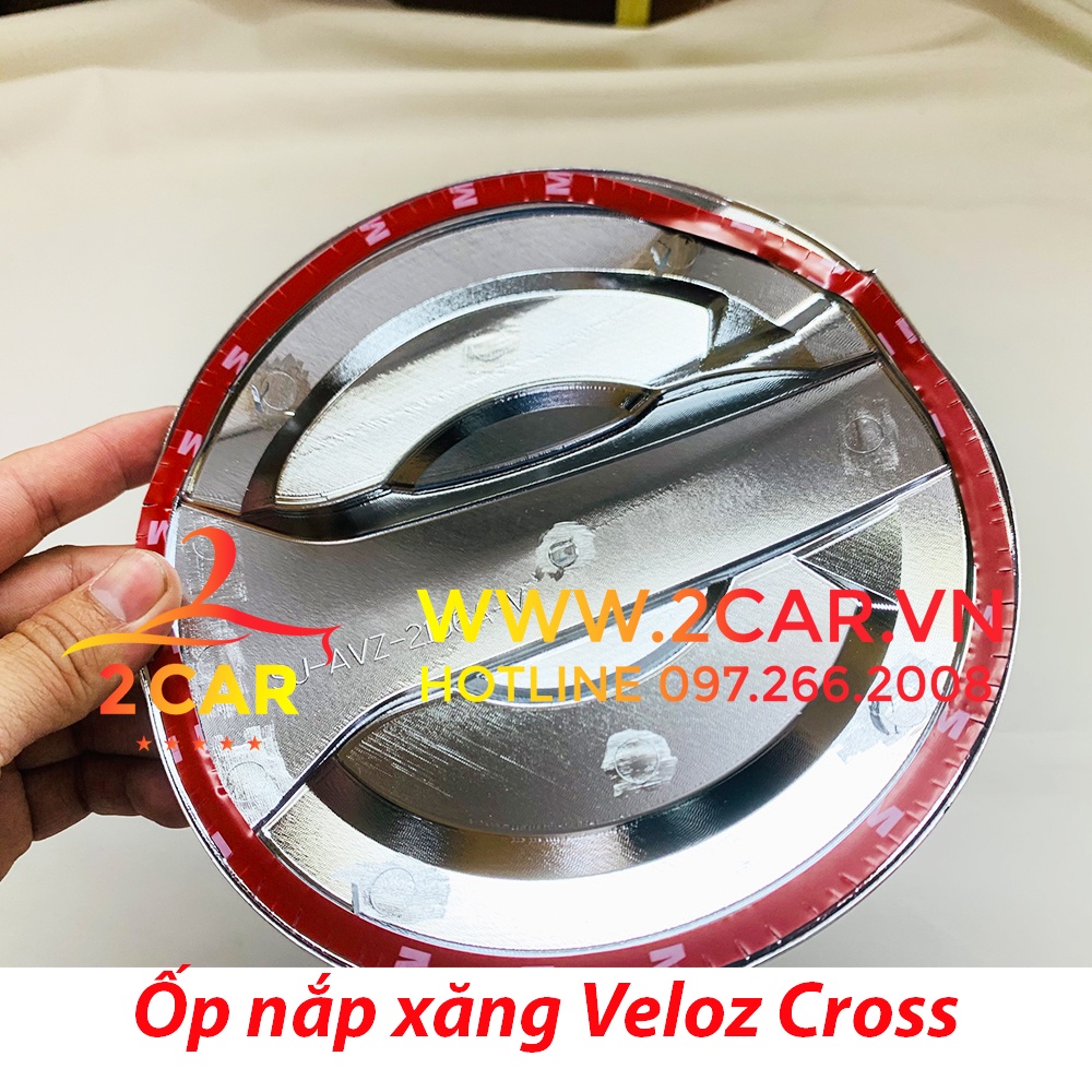 Ốp nắp bình xăng xe Toyota Veloz 2022- 2023 Mạ Crom Sáng Bóng