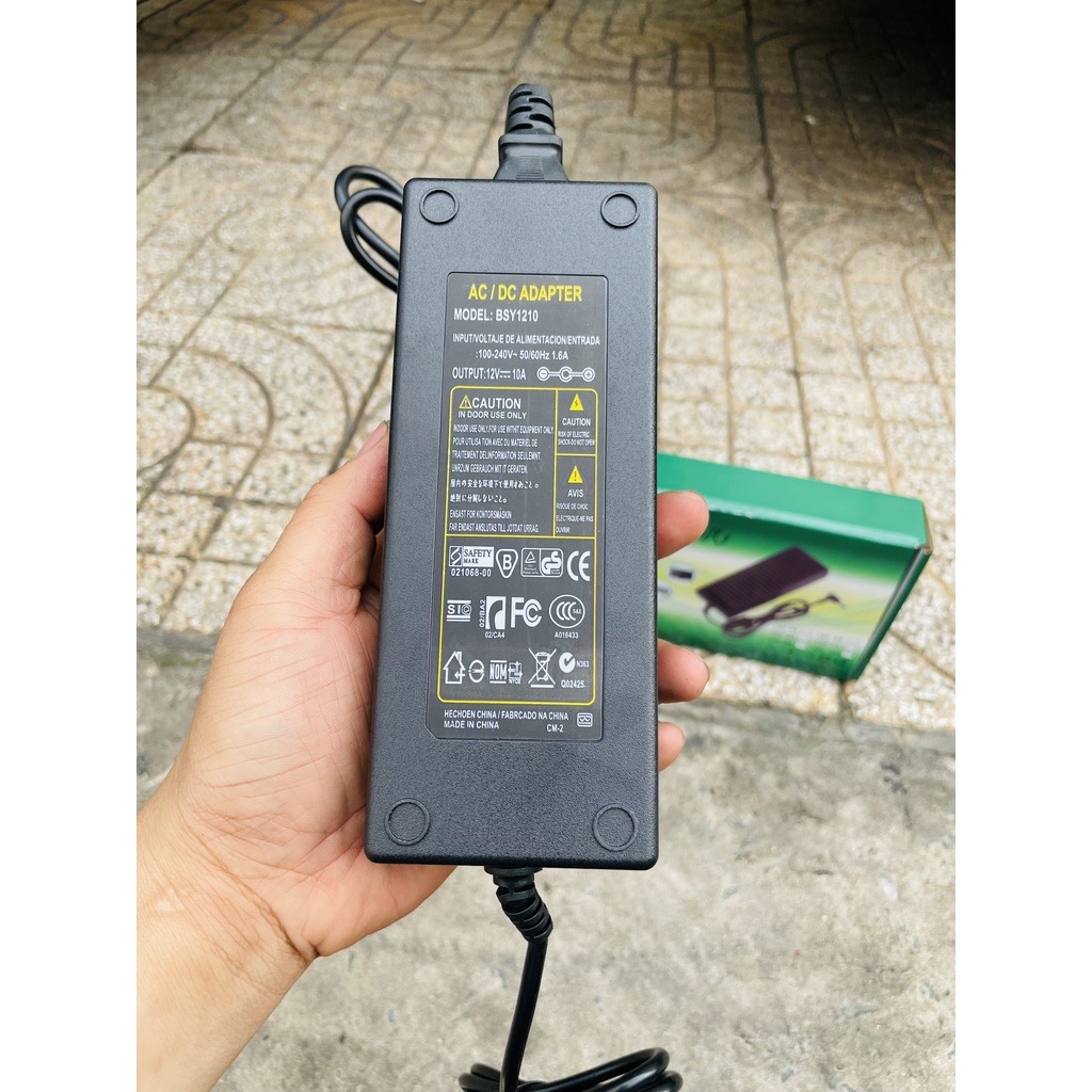 Nguồn ADAPTER 12V 10A dùng cho bơm mini, đèn led, camera. Cho dòng điện ổn định. Bảo hành 6 tháng