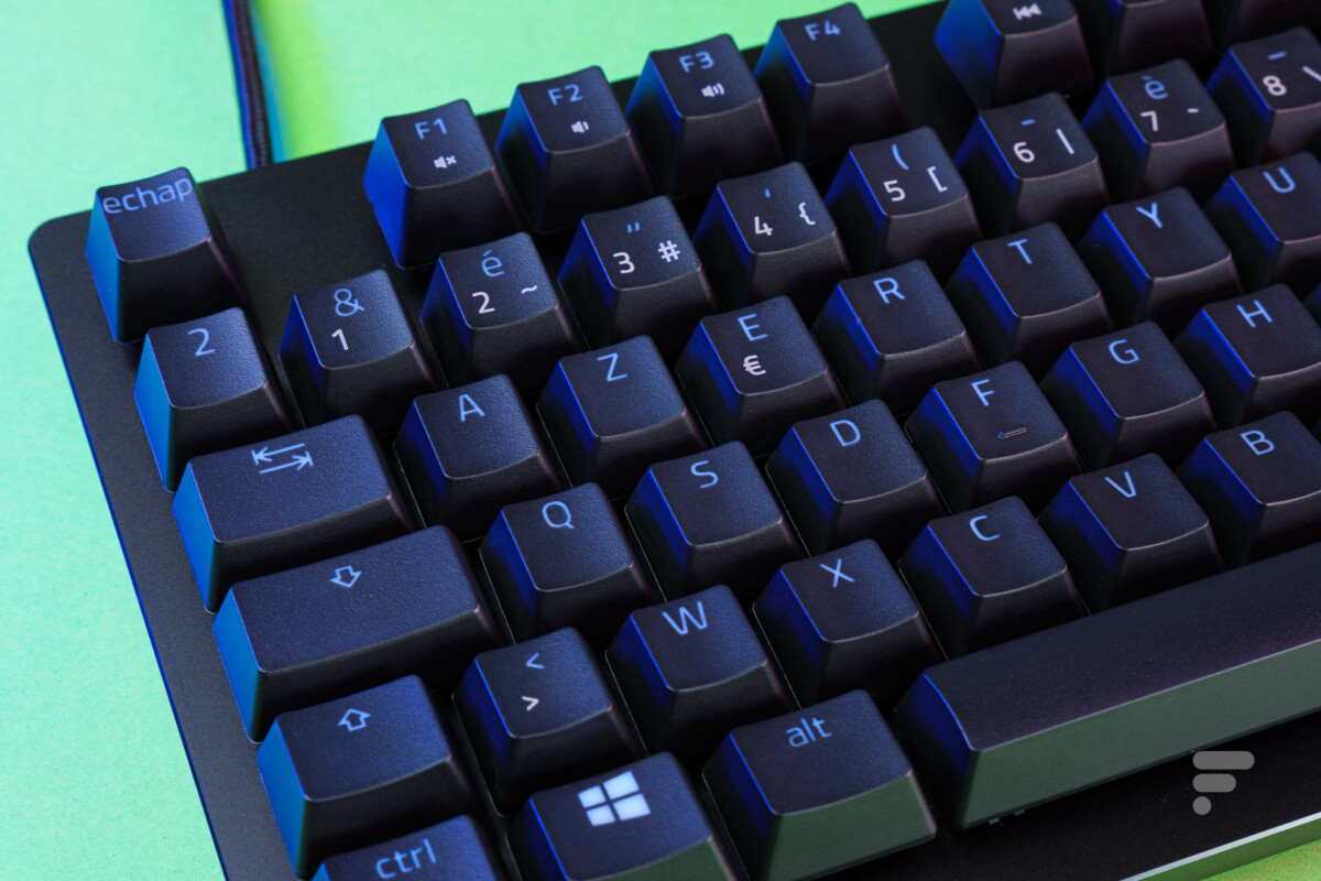 Bàn phím Razer Huntsman V2 Tenkeyless-Optical Gaming Keyboard_Hàng chính hãng
