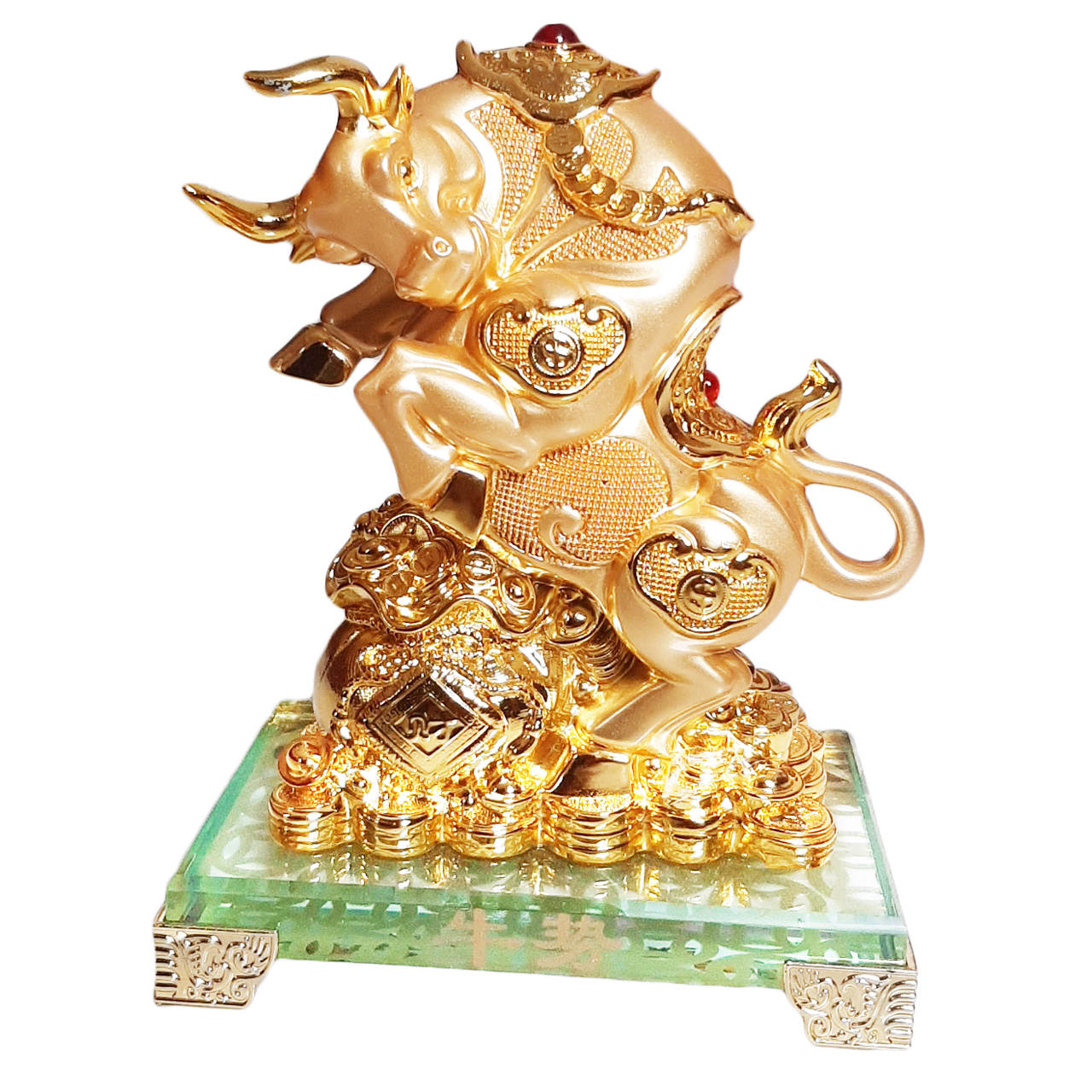 tượng trâu vàng đế thủy tinh kích thước 16cm * 12 cm