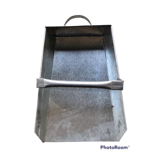 Gầu xúc thóc mẫu mới thiết kế tiện ích