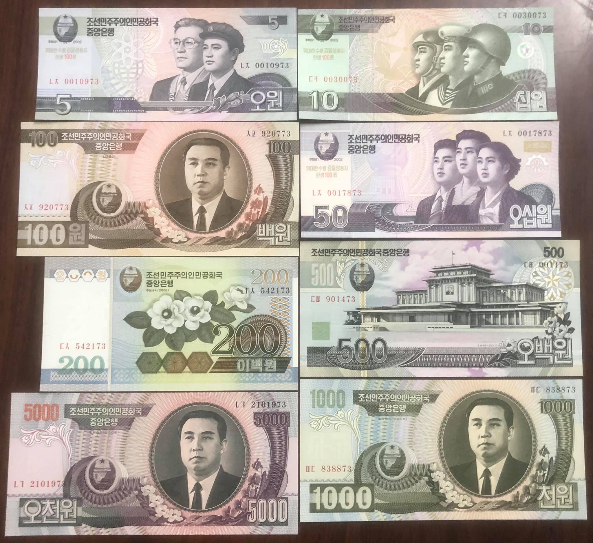 Bộ tiền Triều Tiên 8 tờ, quốc gia bí ẩn nhất thế giới, tặng phơi nilong bảo quản tiền