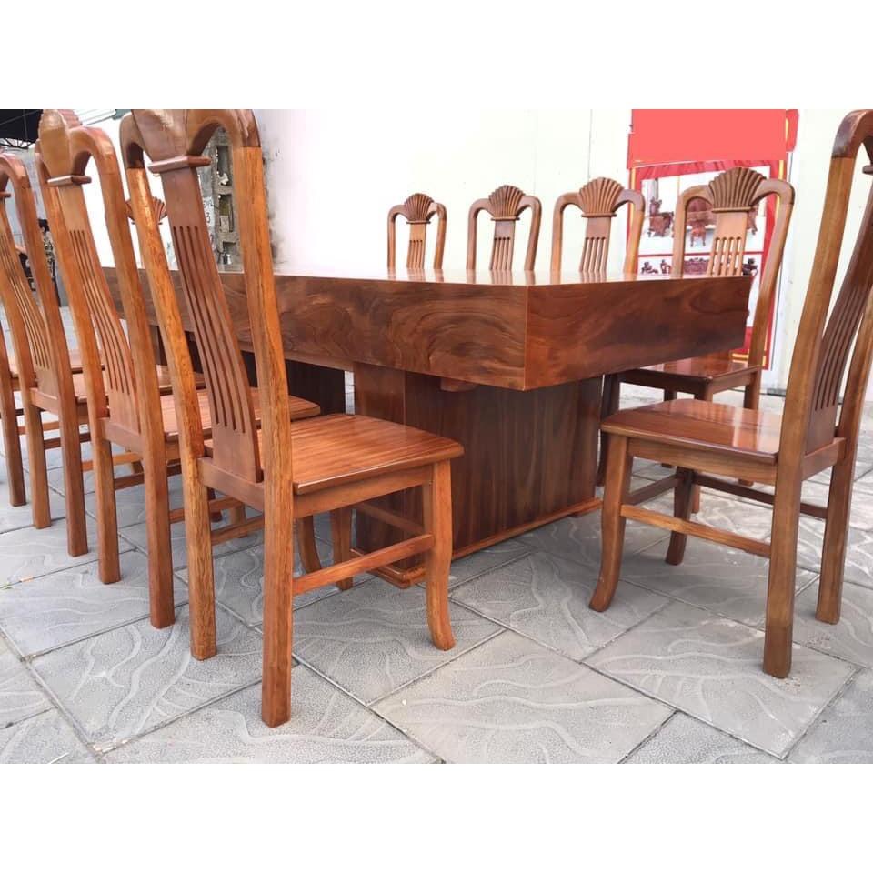 Bàn ăn nguyên khối