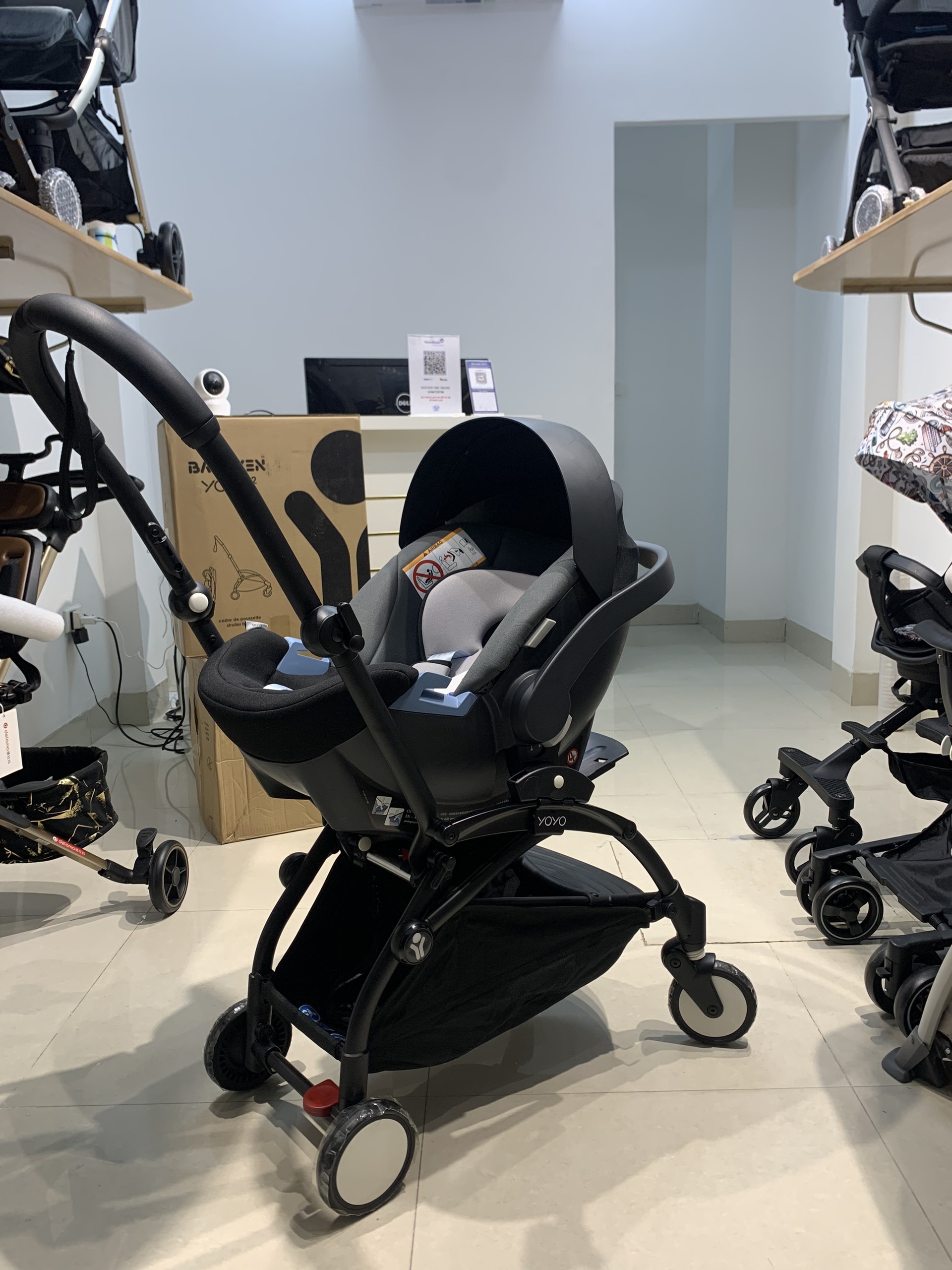 Ghế ngồi ô tô kiêm nôi xách thích hợp với xe đẩy cho bé Cybex Aton Car Seat