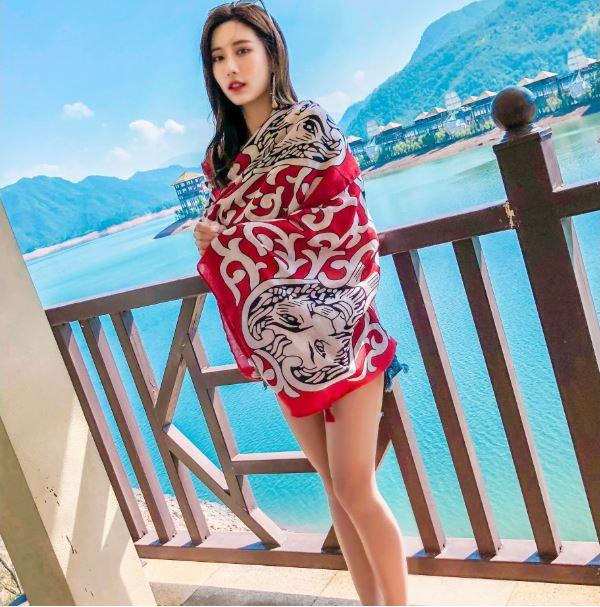 Khăn Choàng Thổ Cẩm Đi Biển - 180 x 90cm