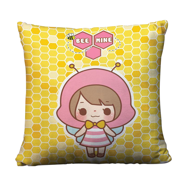 Gối vuông cô bé ong hồng - GVCP044