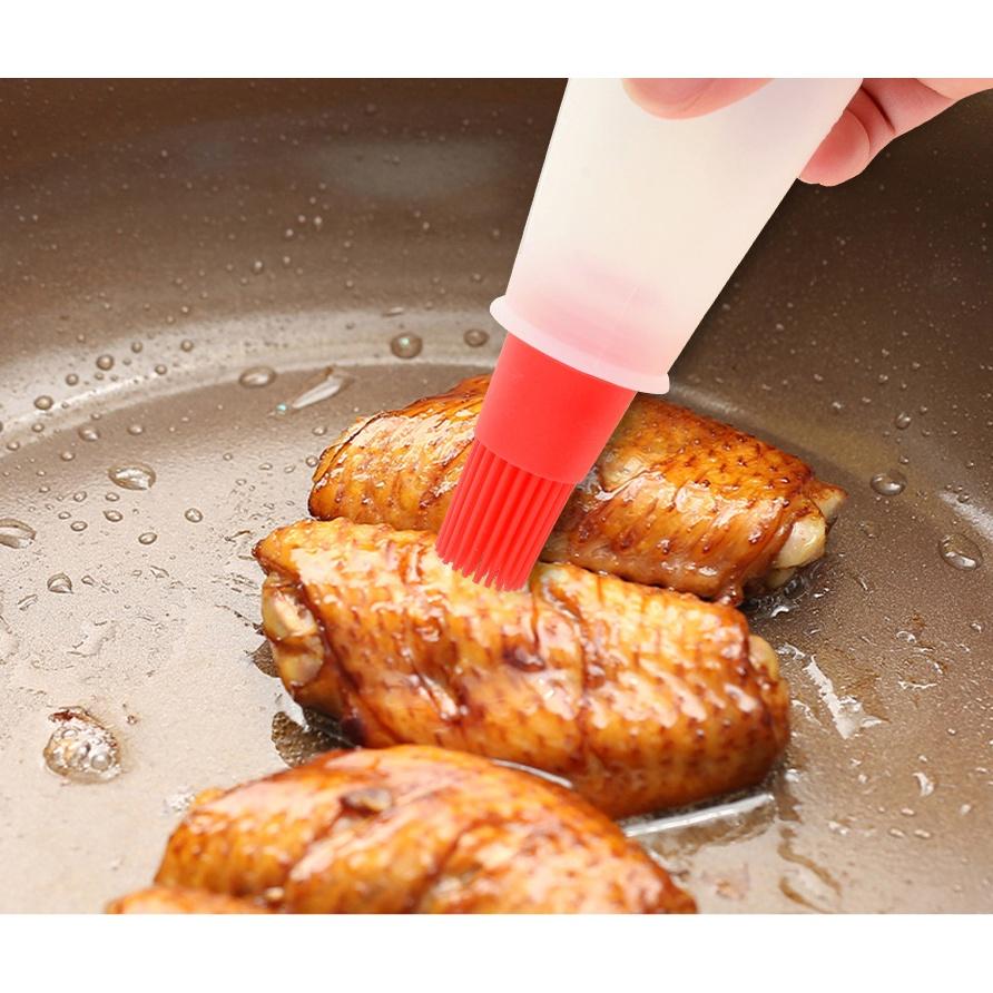 1 lọ đựng dầu ăn ANAEAT kèm cọ silicon phết dầu