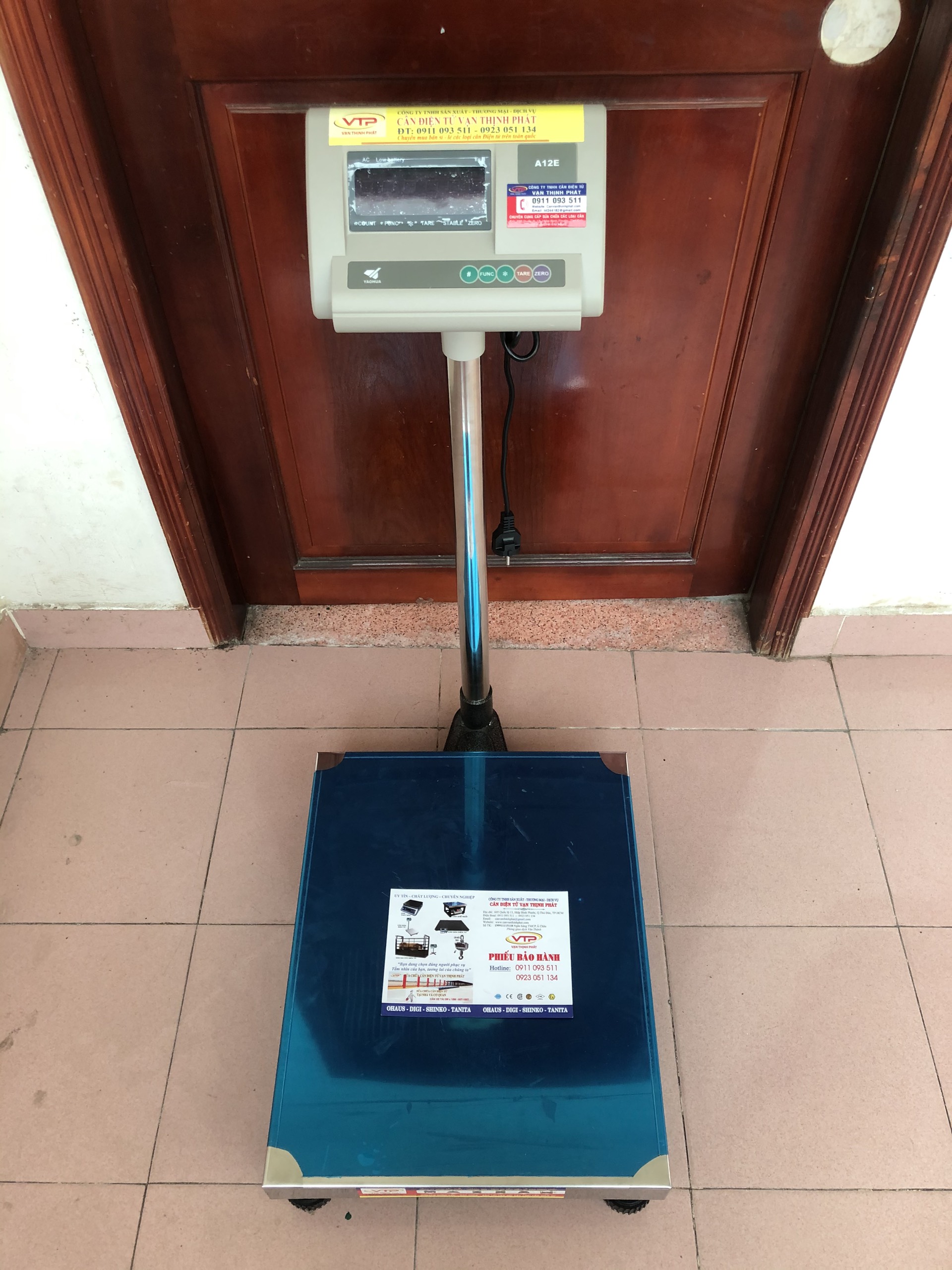 Cân Bàn Điện Tử A12E 200 KG