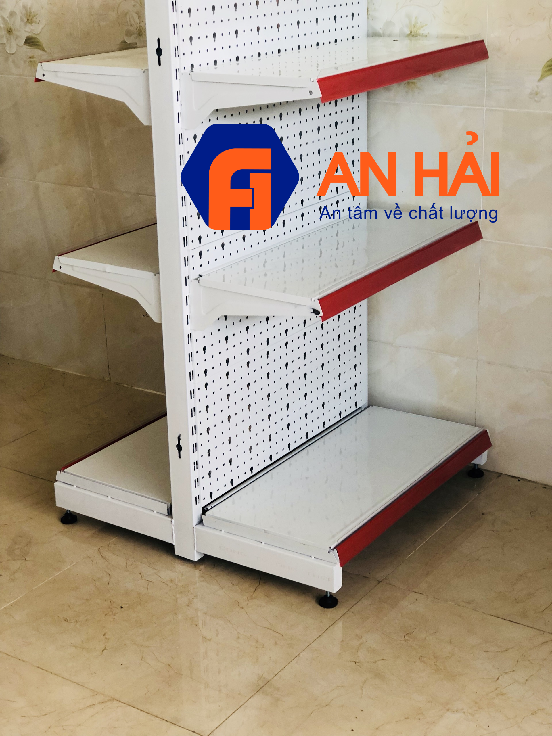 KỆ ĐÔI siêu thị trưng bày cao 1m2 độc lập LƯNG TÔN LỖ có 3 mâm tầng loại dày , chịu lực tốt.