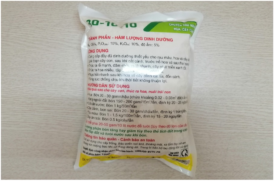 COMBO PHÂN BÓN HỖN HỢP ĐẦU TRÂU BĐ-MK NPK 30-10-10 NẢY CHỒI, RA LÁ GÓI 1KG + PHÂN BÓN ĐẦU TRÂU BĐ-MK 15-7-17+TE CHUYÊN HOA CÂY CẢNH, NHIỀU HOA, ĐẸP HOA GÓI 1KG