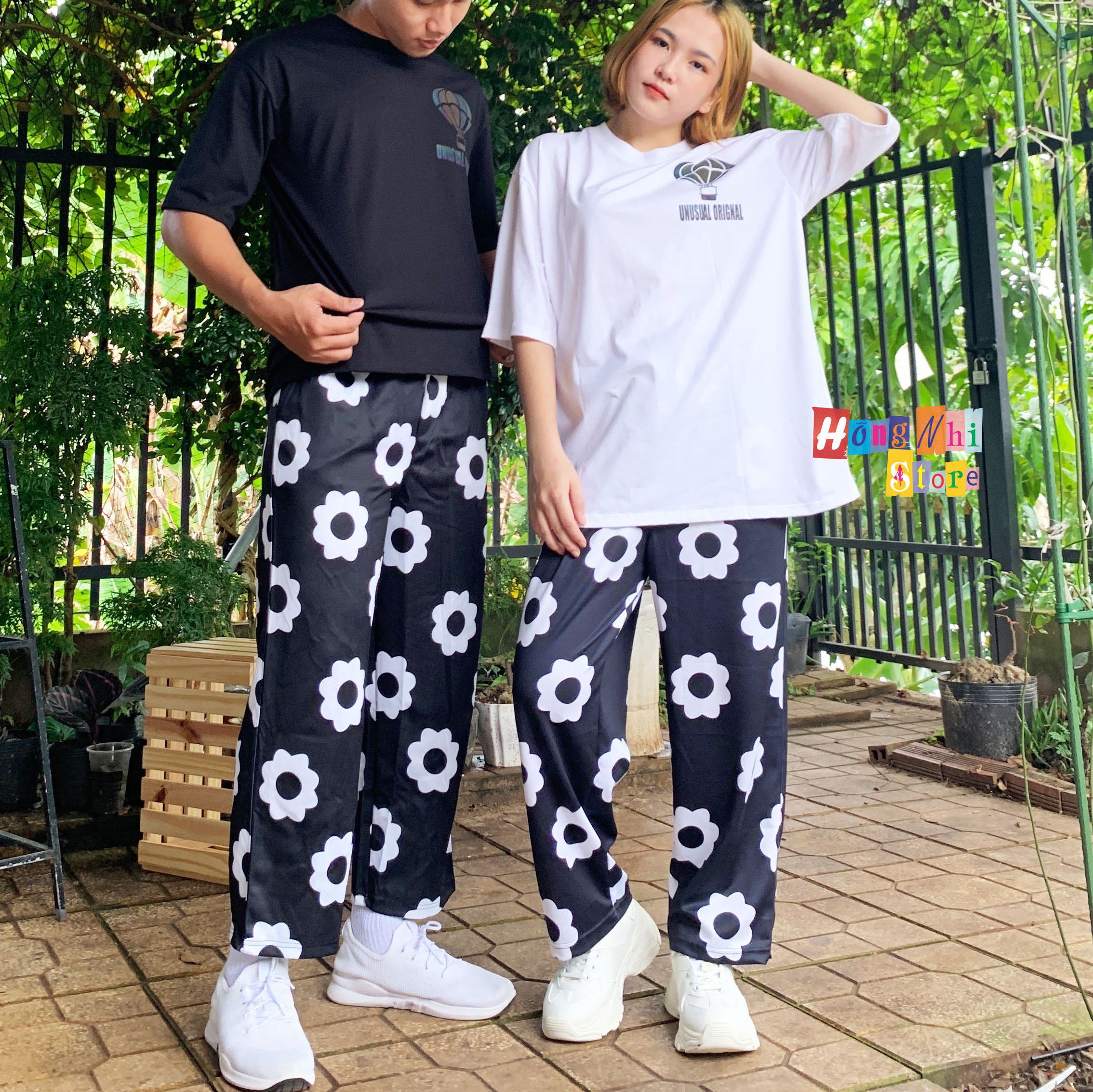 Quần Hoạt Hình Dài Ống Rộng Hoa Trắng Cartoon Pant Oversize Ulzzang Unisex - MM