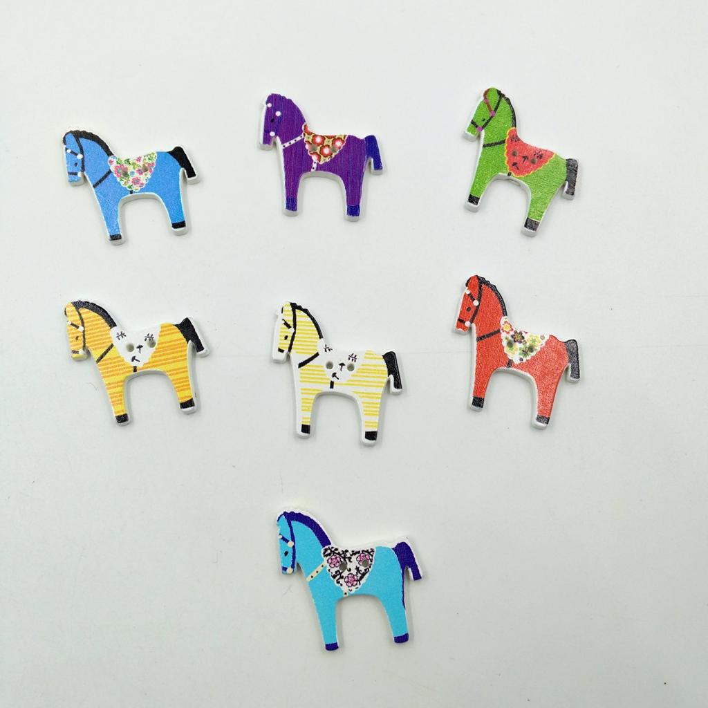 50pcs Handmade Horse Shaped Wood Buttons Cartoon Fastener Sewing Buttons DIY