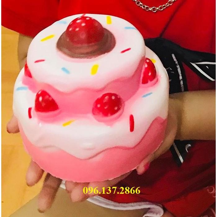 ĐỒ CHƠI SQUISHY BÁNH KEM SINH NHẬT 2 TẦNG 1 DÂU đáng yêu hết cỡ