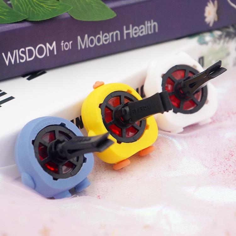 Kẹp khuếch tán nước hoa gắn điều hòa xe hơi kiểu hoạt hình sáng tạo