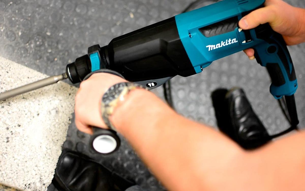 MÁY KHOAN BÊ TÔNG 26MM MAKITA HR2601 - HÀNG CHÍNH HÃNG
