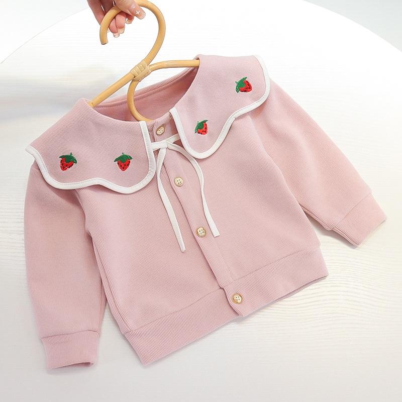Áo khoác cổ bèo thêu trái dâu xinh xắn cho bé gái hàng QCCC