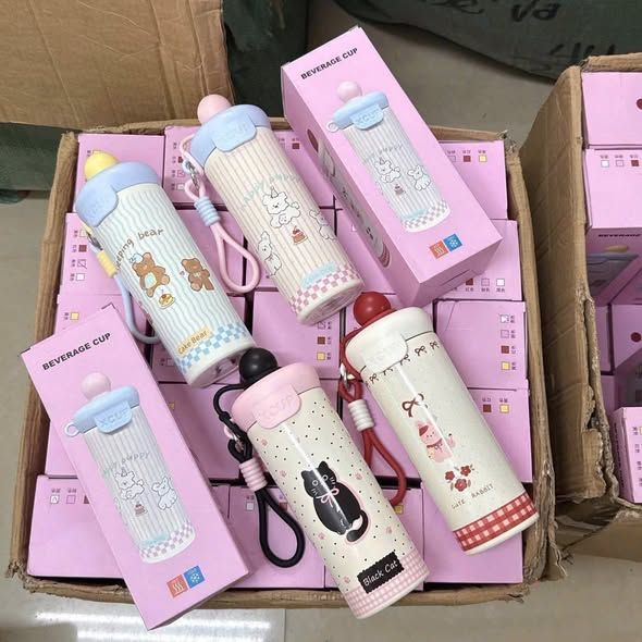 Bình Giữ Nhiệt Lạnh Nắp Tròn CUP 600ml Thiết Kế Kèm Dây Đeo