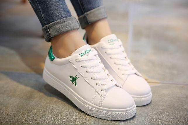 Giày Sneaker Nữ Thời Trang Yamet SN33668X Trắng Phối Xanh