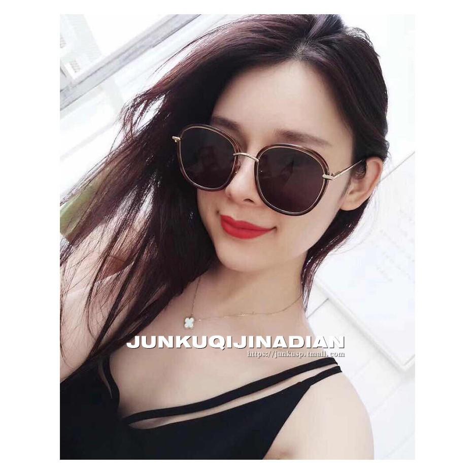 Kính râm thời trang mắt bản to