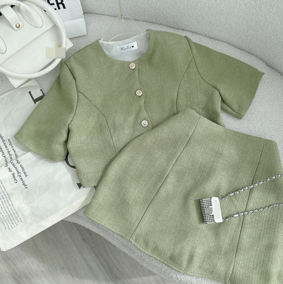 SET ÁO CROPTOP SƠ MI TRƠN + CHÂN VÁY NGẮN LƯNG CAO SUÔNG TRƠN DẠO PHỐ DỰ TIỆC