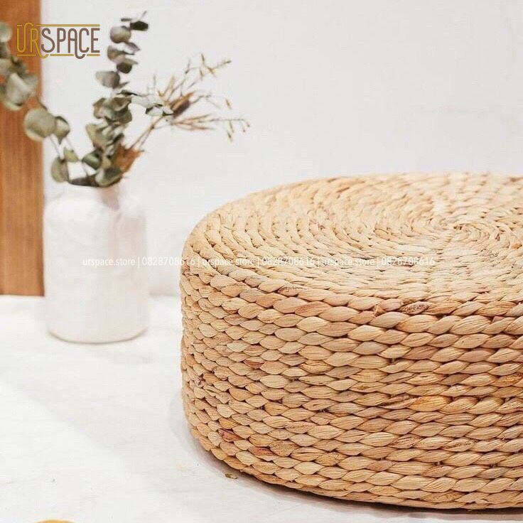 Ghế đôn sofa, làm kê đầu giường, gác chân bằng bèo (lục bình) D40xH20cm/ Woven Hyacinth Round Stool For Home Decor