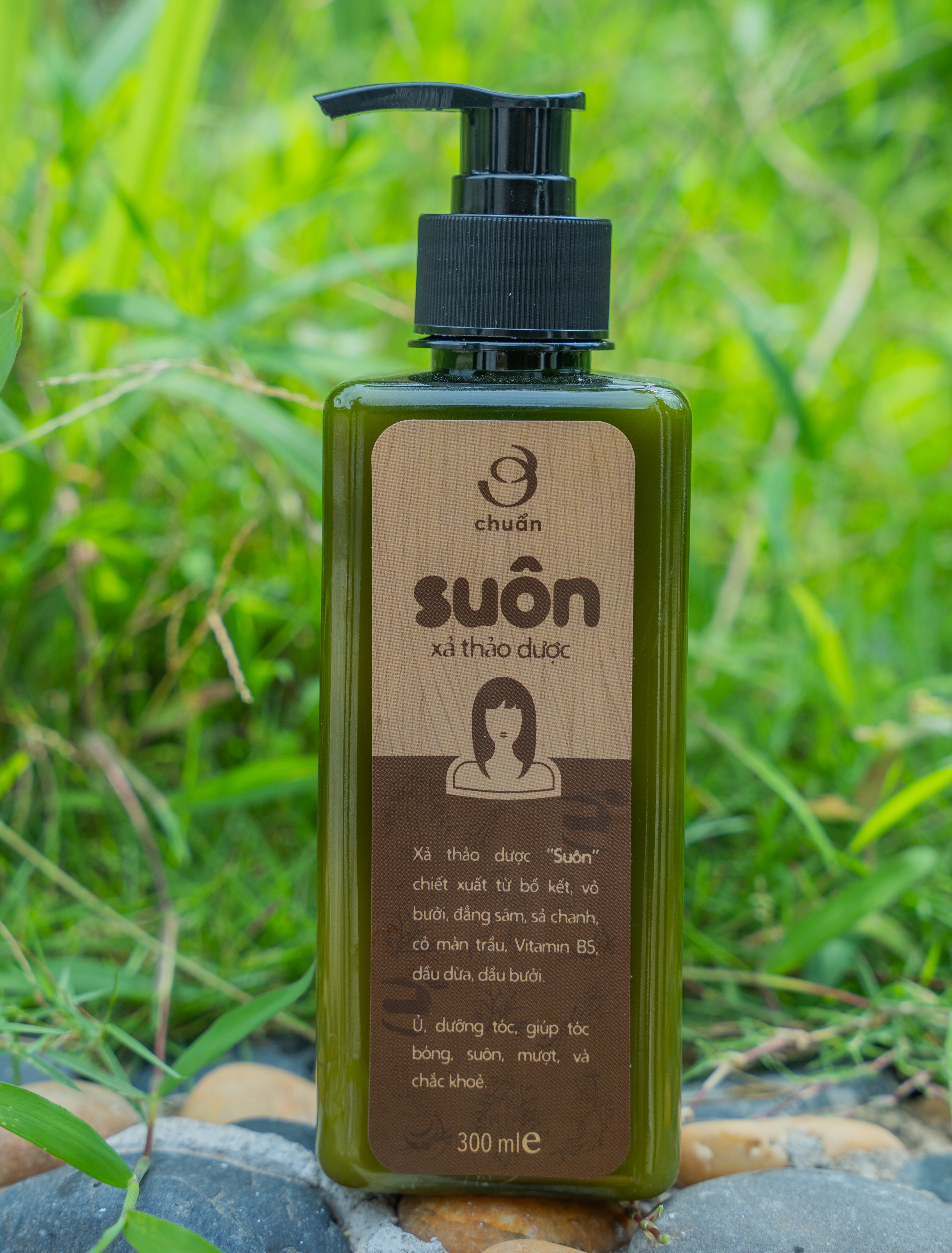 Dầu Xả thảo dược Suôn - An Thái Hưng - Dưỡng tóc, giúp tóc suôn mềm - Ngăn ngừa gàu, nấm ngứa; giảm rụng tóc giúp sợi tóc chắc khỏe tự nhiên và không bị chẻ ngọn