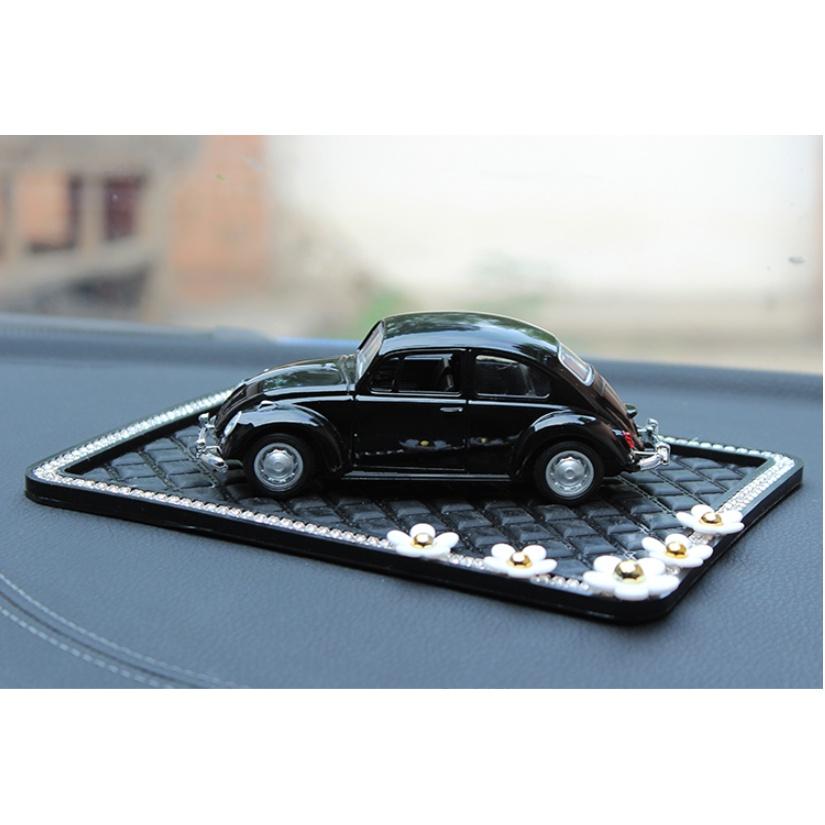 Set ô tô mô hình đế đính hoa cúc trang trí taplo ô tô, táp lô xe hơi -Hoàng Đông shop.