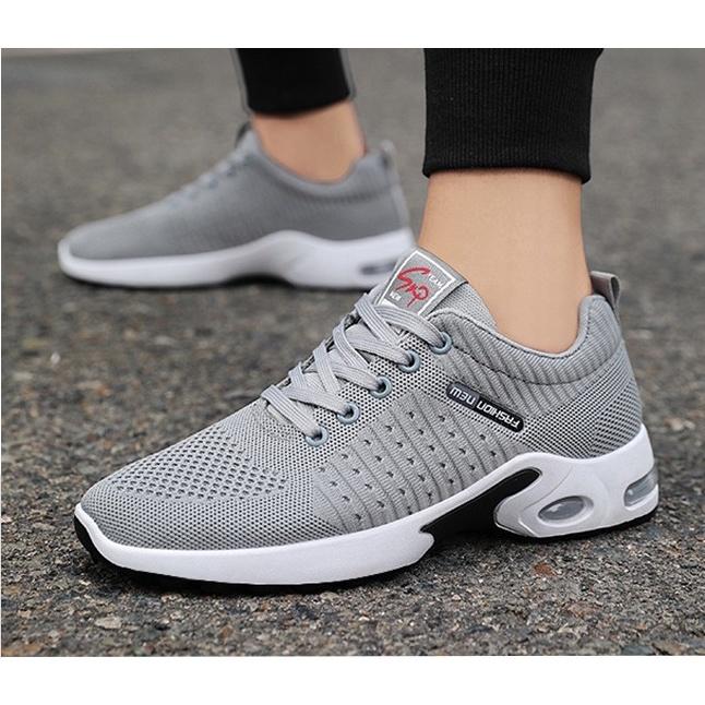 Giày Thể Thao Nam, Giày sneaker HHT, Đế Cao Có Đệm Khí  4 Sườn Sọc S022