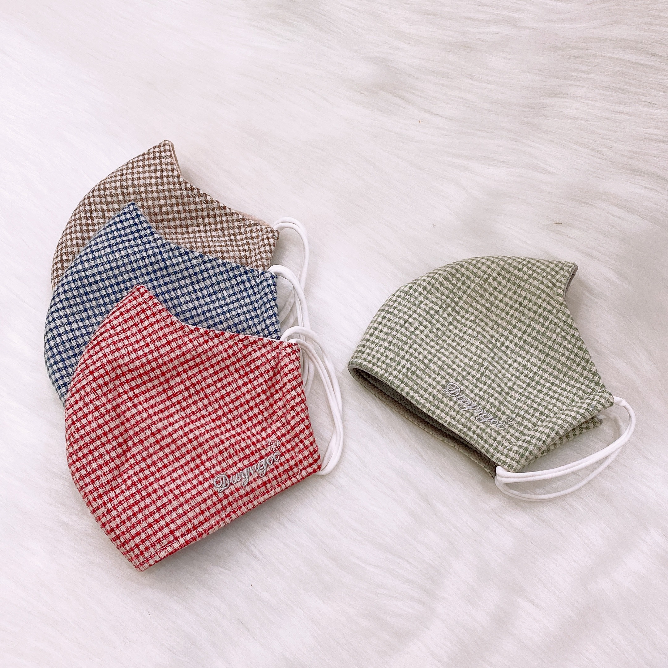 Khẩu Trang Vải Caro Nhuyễn Kháng Khuẩn Duy Ngọc Cao Cấp, hàng chính hãng, chất liệu Cotton .