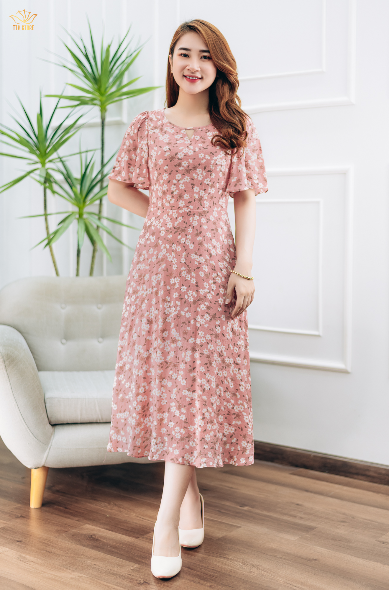 Đầm xòe thiết kế trung niên dáng dài thanh lịch Cổ tròn tay loe màu Hồng hoa trắng TTV STORE TTV1391