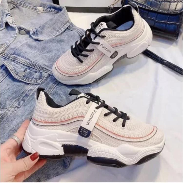 Giày Sneakers Nữ, Giày Thể Thao Nữ Đế Độn 3cm Lượn Sóng Màu Kem Cá Tính Hot Trend Minhtushoes Giày Dép Nữ Cao C