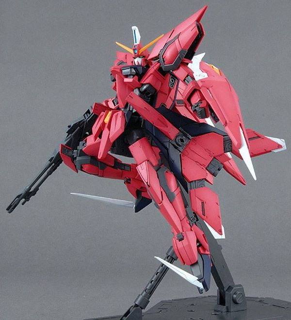 Mô Hình Lắp Ráp AEGIS GUNDAM (MG - 1/100) - Hàng Chính Hãng