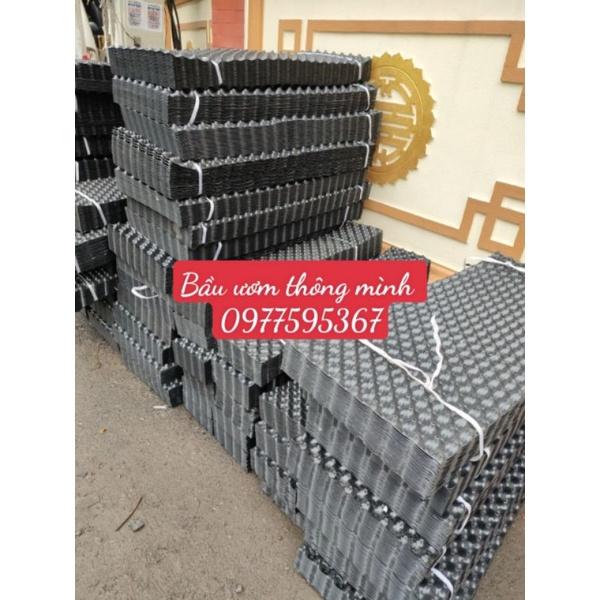 Bầu ươm V6 30 cm dày 0.7mm tặng kèm ốc vit