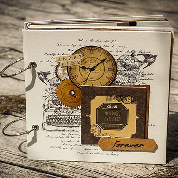 Scrapbook Retro Clock (20 x 20 cm)