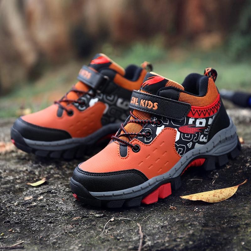 Giày Sneaker chống trượt cho bé