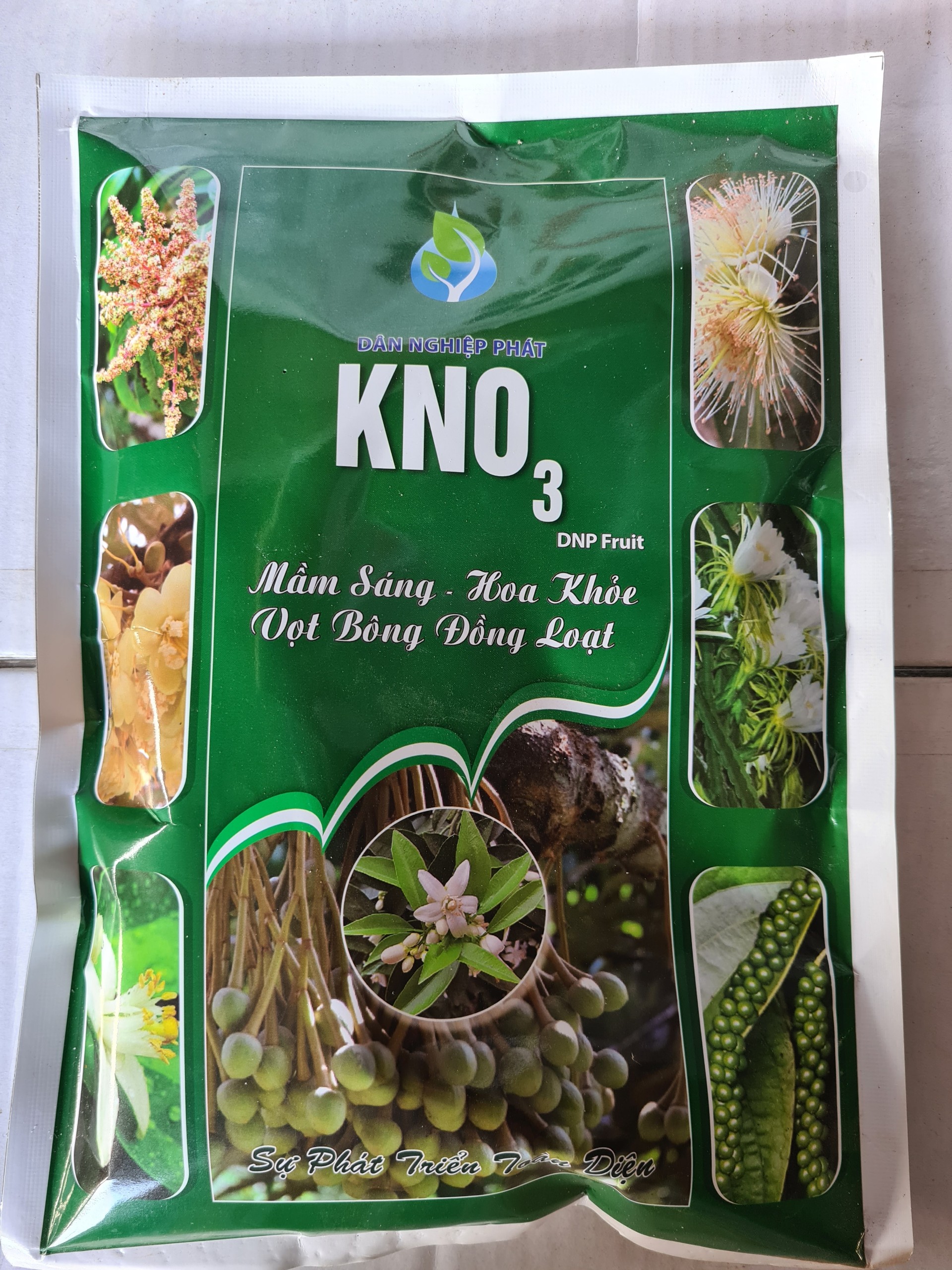 KNO3 ( MẦM SÁNG - BÔNG KHỎE - VỌT BÔNG ĐỒNG LOẠT ) 1KG