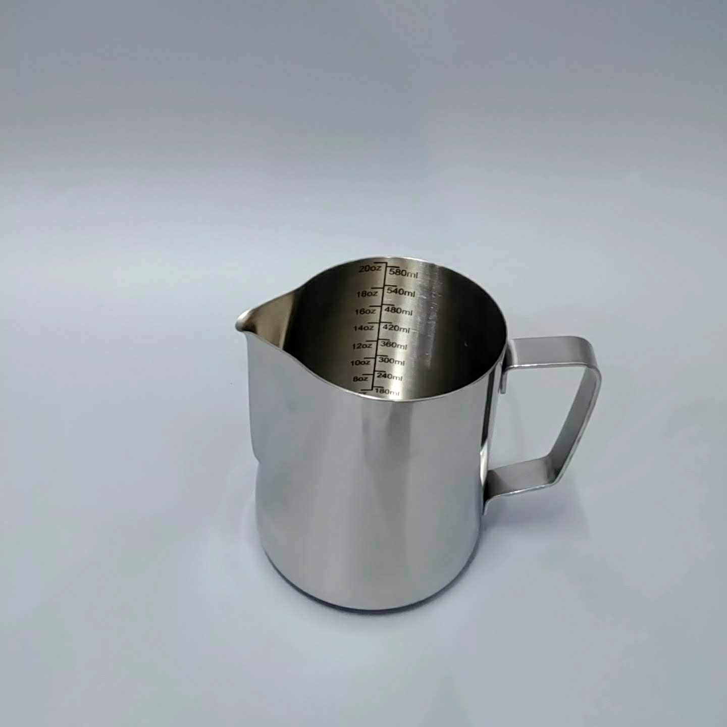 Bộ 4 dụng cụ đánh bọt sữa có khuôn rắc bột (Ca inox 600ml)