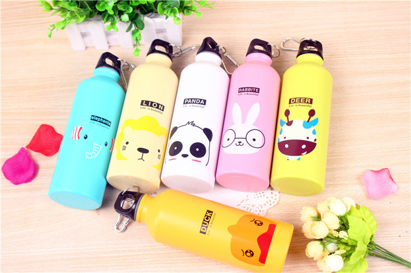 Bình nước hình thú cưng dễ thương, đáng yêu, hoàn thiện đẹp.