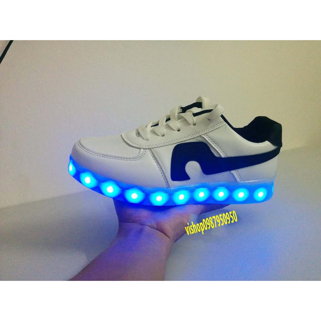 ( sẵn ) GIÀY PHÁT SÁNG ĐÈN LED - SÁNG  7 MÀU VẠCH CONG