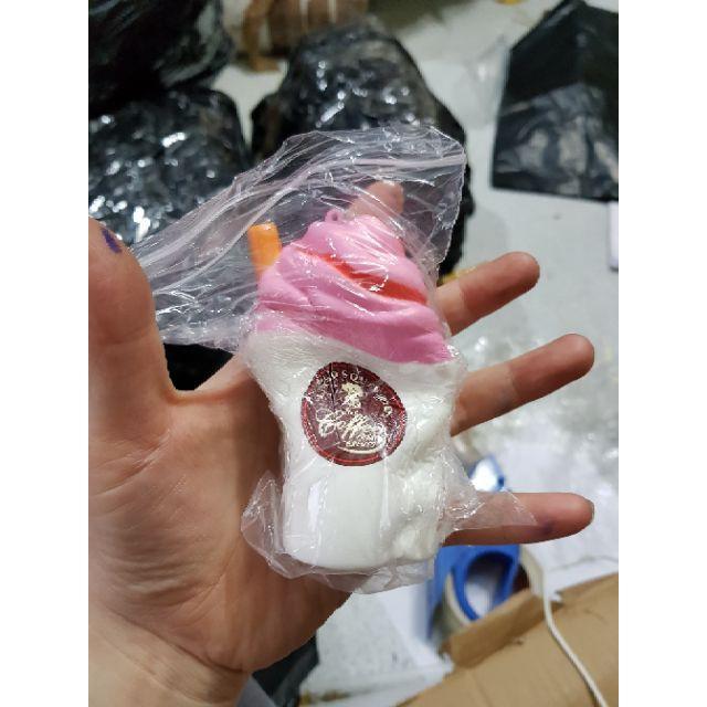 xSquishy cream cafeu