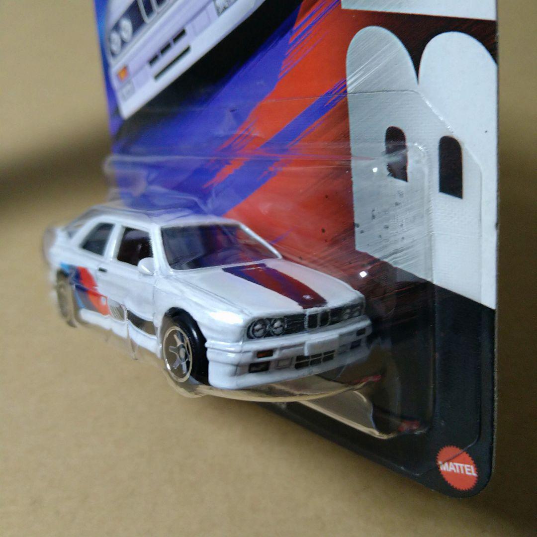 Đồ Chơi Mô Hình Siêu Xe Celebrations BMW 3.0 CS HOT WHEELS JBY56/GRT01