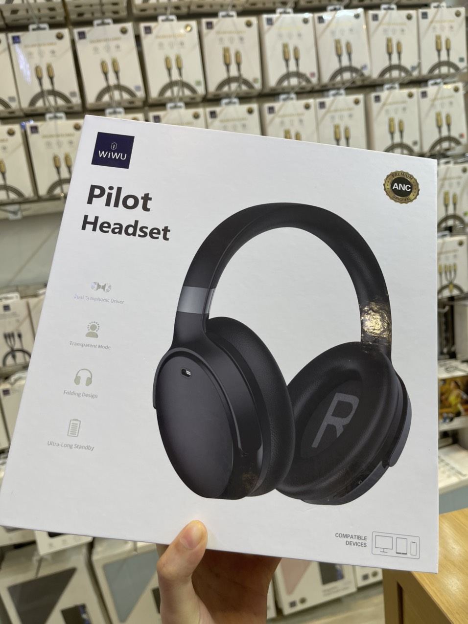 Tai Nghe Chụp Wiwu Pilot Headser Pilot 1 Dành Cho Các Thiết Bị Có Bluetooth Có Cổng Sạc Chân Type-C - Hàng Chính Hãng