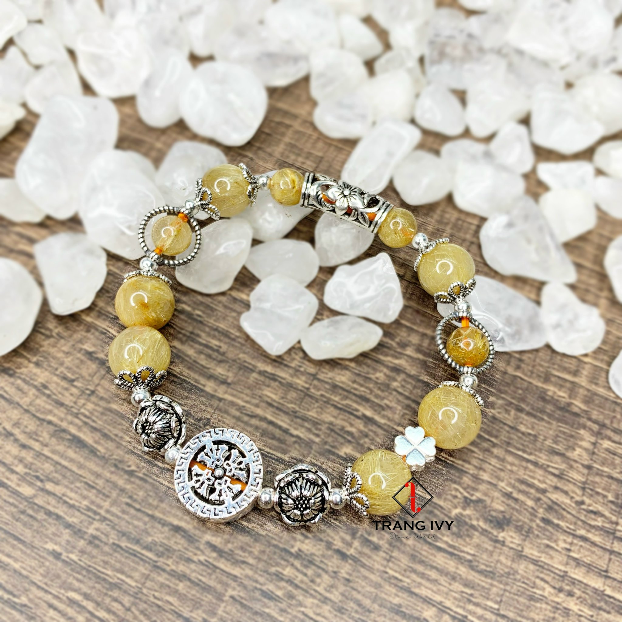 Vòng Tay Thạch Anh Tóc Vàng Mix Charm Bạc Bánh Xe Pháp Luân