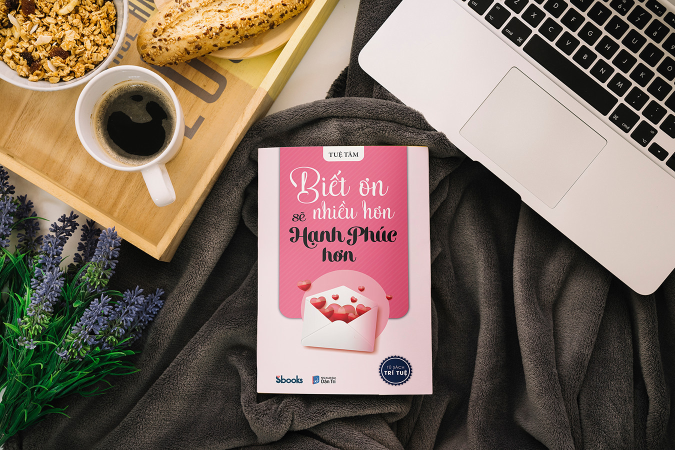 Biết Ơn Nhiều Hơn Sẽ Hạnh Phúc Hơn - Tuệ Tâm