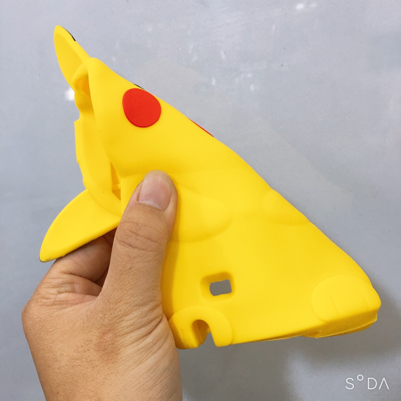 Ốp lưng silicons hình Pikachu đáng yêu dành cho Samsung Note 4
