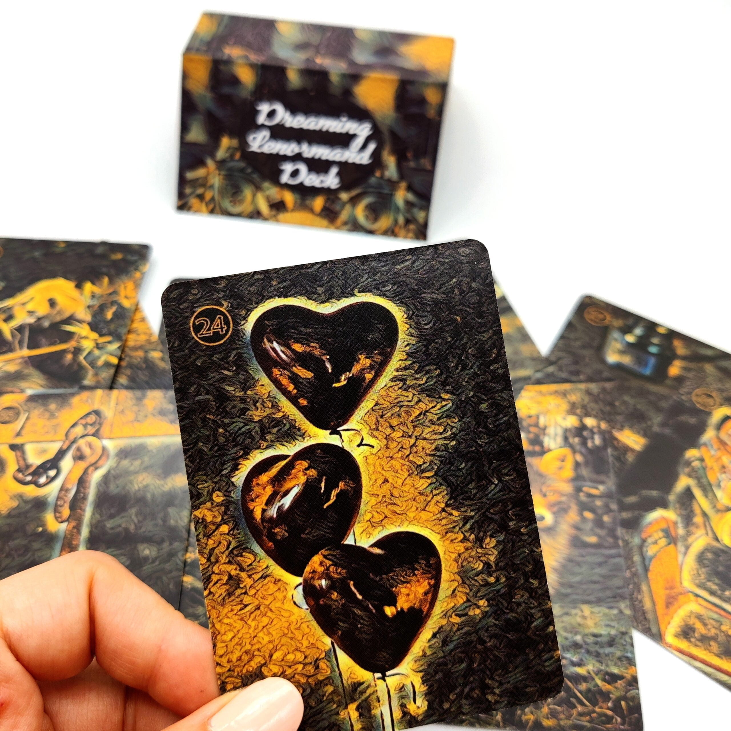 Bộ bài Dreaming Lenormand tặng đá thanh tẩy